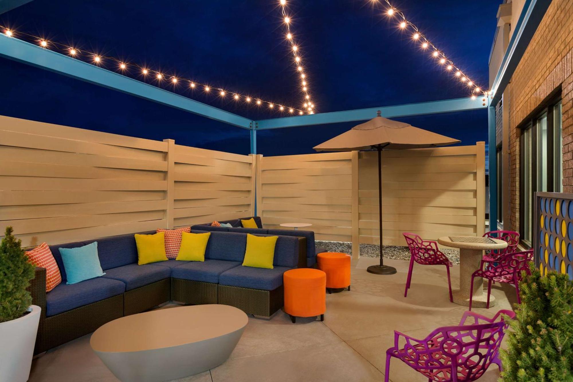Tru By Hilton Cheyenne Hotel Exterior photo